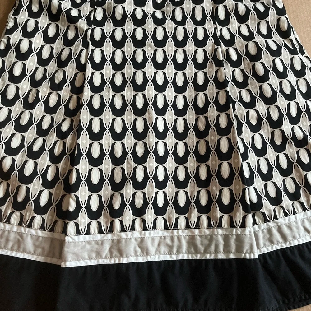 Ann Taylor women’s skirt size 12 - Picture 6 of 7